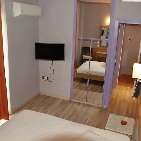 Hotel Eva 2*