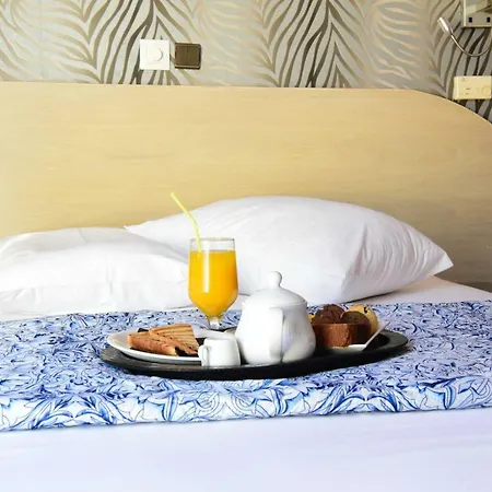 Hotel Eva 2*